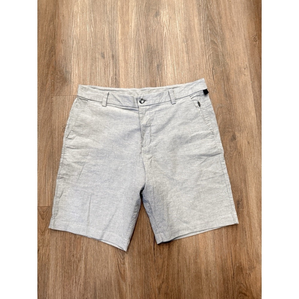 Lululemon Shorts Mens 32 Gray Chino Golf Stretch Flat Front Commission 10 Inseam